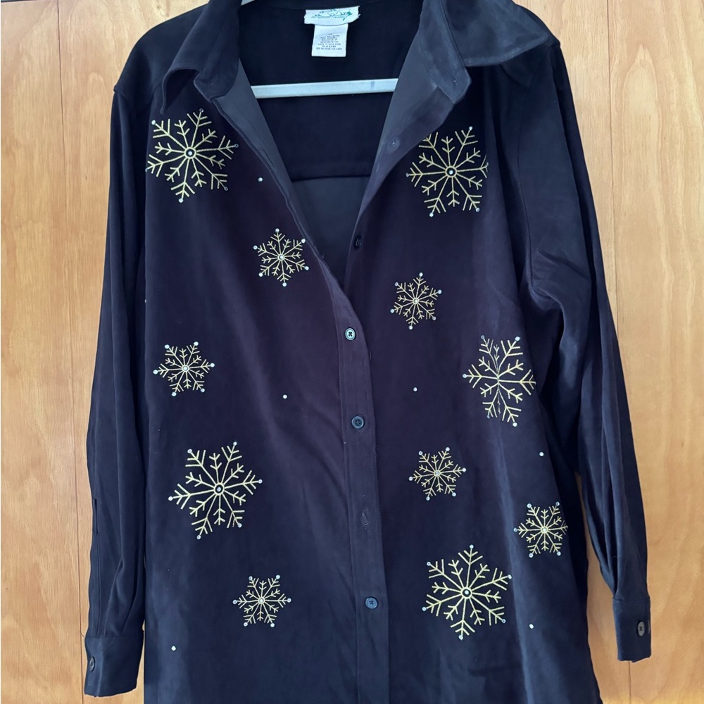 Quacker Factory Elegant Black Top with Gold Snowflakes